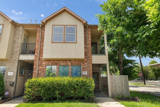 5545 Cornish St in Houston, TX - Building Photo - Building Photo