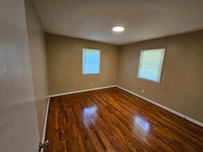 1032 Suffolk Blvd in Raleigh, NC - Building Photo - Building Photo