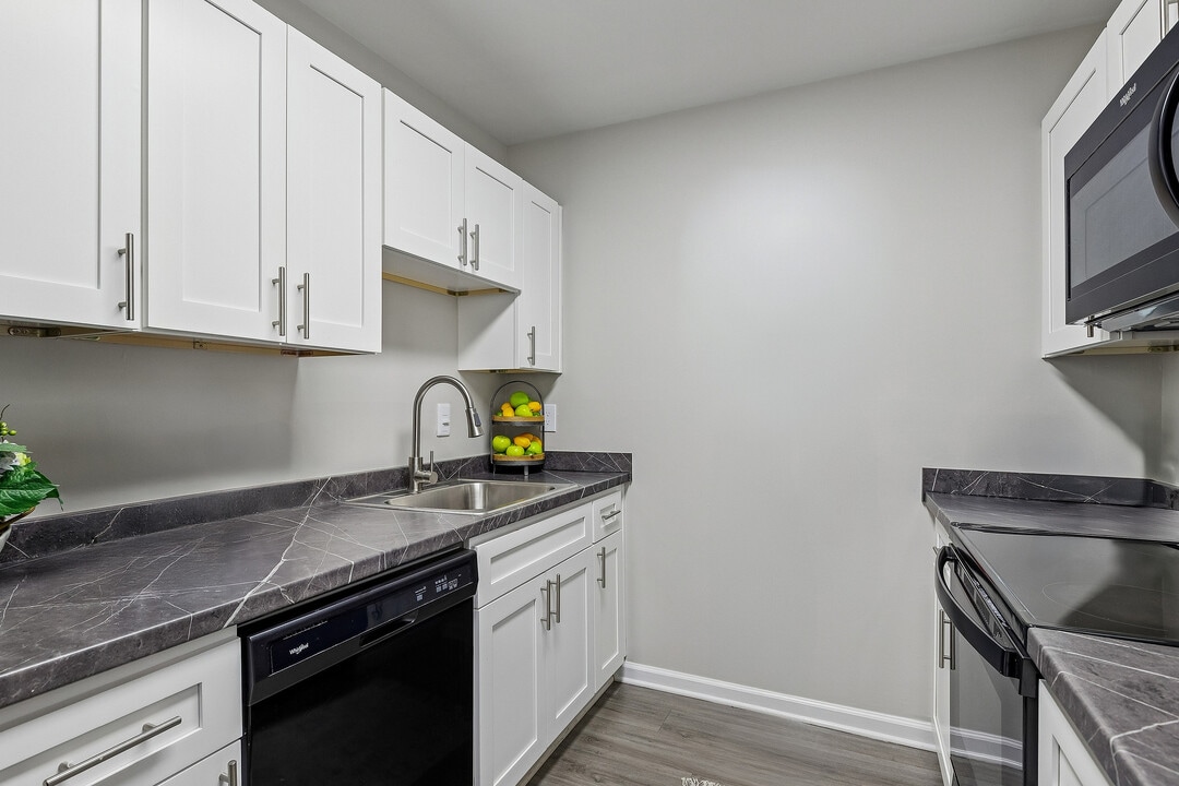 ReNew Newport News in Newport News, VA - Building Photo