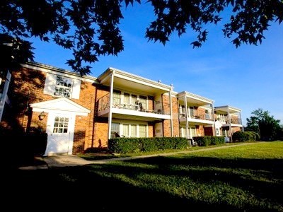 Princeton Lakeview Apartments in Princeton, NJ - Building Photo