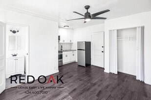 851 S Kenmore Ave, Unit 14 in Los Angeles, CA - Building Photo
