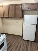 858 9th St in Beloit, WI - Foto de edificio - Building Photo