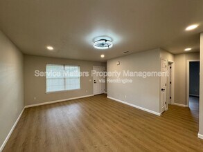 10520 Wilderness Ln in Pensacola, FL - Foto de edificio - Building Photo