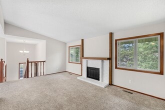 9774 Dorset Ln in Eden Prairie, MN - Building Photo - Building Photo