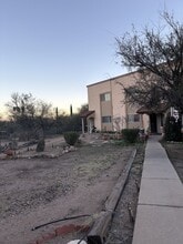 433 Avenida Garza in Rio Rico, AZ - Building Photo - Building Photo