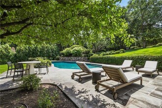378 Taconic Rd in Greenwich, CT - Building Photo - Building Photo
