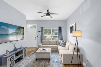 2213 San Vittorino Cir in Kissimmee, FL - Building Photo - Building Photo