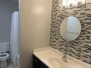 619 Varsity Dr in Wilmington, NC - Building Photo - Building Photo