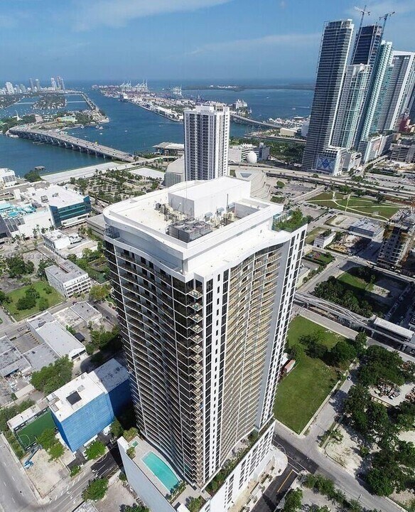 1600 NE 1st Ave, Unit # 2816 in Miami, FL - Building Photo