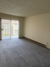 2740 Park Ave, Unit O in Santa Clara, CA - Foto de edificio - Building Photo