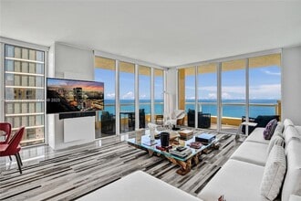 17875 Collins Ave, Unit 3101 in Sunny Isles Beach, FL - Building Photo - Building Photo