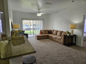 The Landings at Long Lake in Lakeland, FL - Building Photo - Building Photo