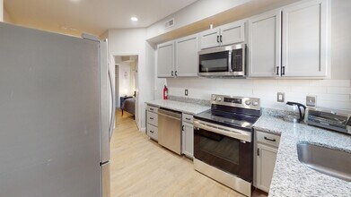 2704 Ashland Ave in Baltimore, MD - Foto de edificio - Building Photo