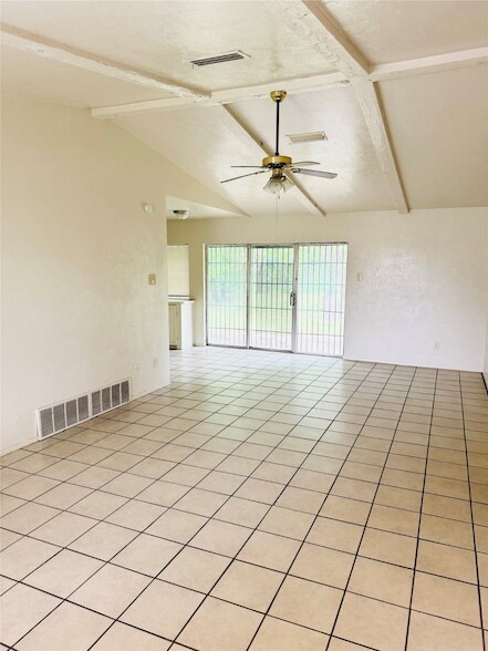 2621 Concord Ln in Lancaster, TX - Building Photo - Building Photo