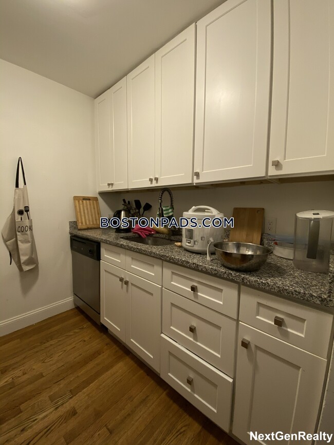 772 Columbus Ave, Unit 3 in Boston, MA - Building Photo - Building Photo