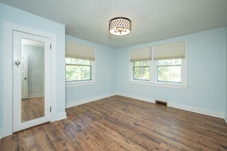822 7th St in Ames, IA - Building Photo - Building Photo