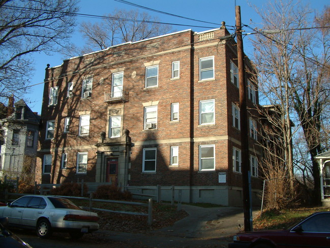 Idamont Apartments in Cincinnati, OH - Building Photo - Building Photo