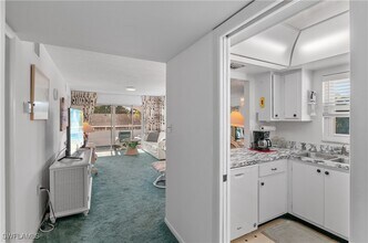 5 High Point Cir W in Naples, FL - Building Photo - Building Photo