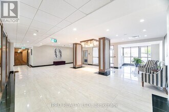 350-1350 Rathburn Rd W in Mississauga, ON - Building Photo - Building Photo