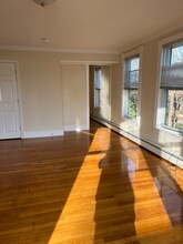 5 Cogswell Ave-Unit -Unit 5 in Haverhill, MA - Building Photo - Building Photo