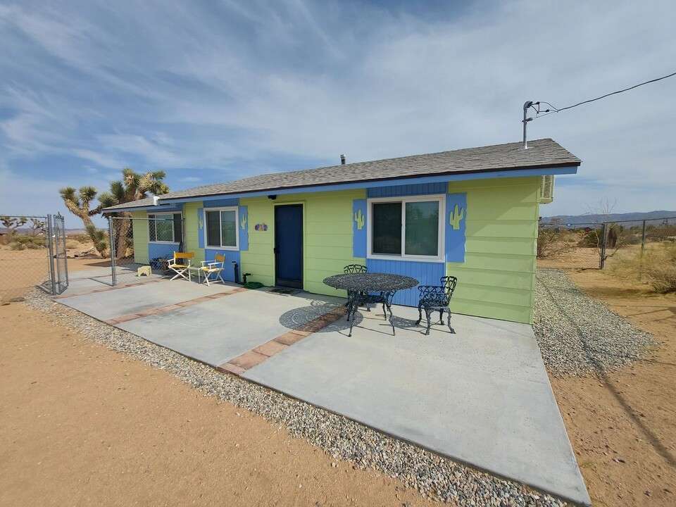 62812 Lind Ln in Joshua Tree, CA - Building Photo