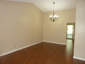 108 Ofria Dr in Folsom, CA - Building Photo - Building Photo