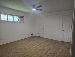 2406 Rochdale St in Garland, TX - Building Photo - Building Photo