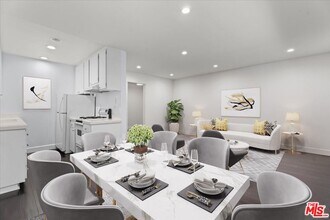 2311 4th St in Santa Monica, CA - Building Photo - Building Photo