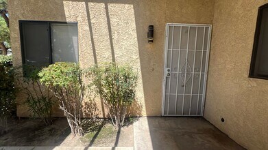 43301 20th St W in Lancaster, CA - Building Photo - Building Photo