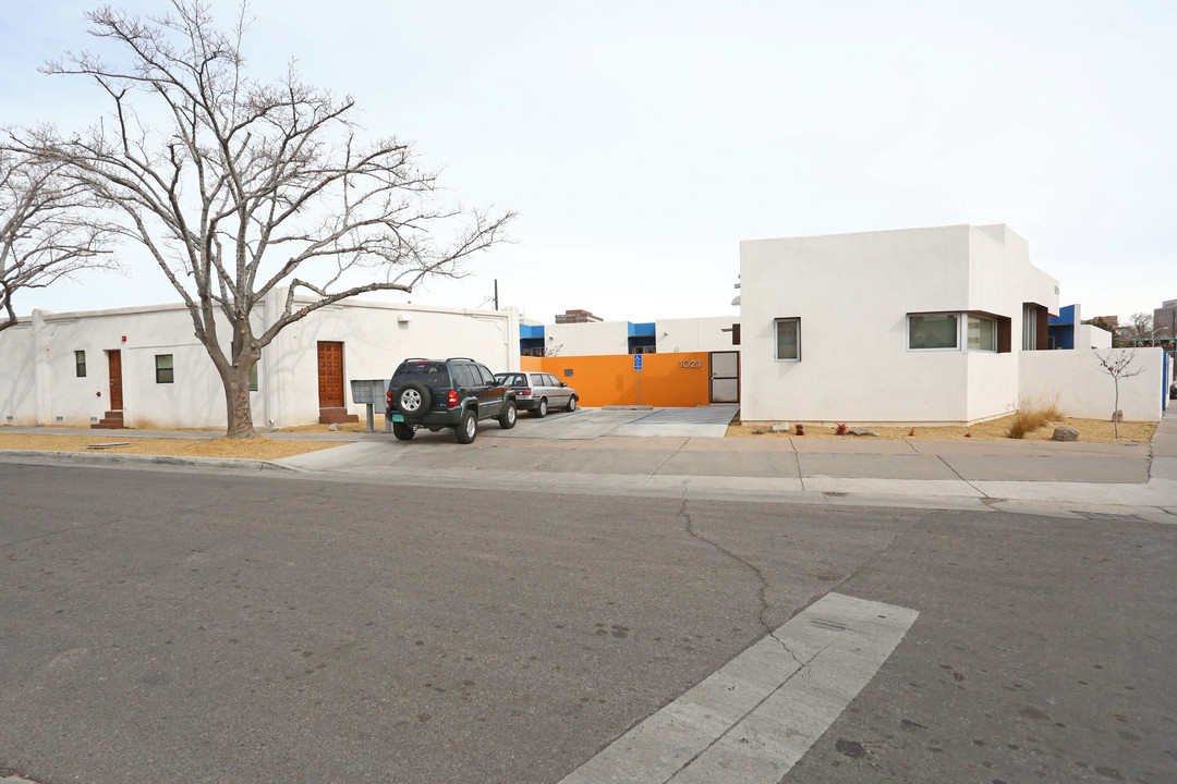 1023 Central Ave NW in Albuquerque, NM - Building Photo