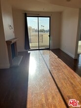 4724 Kester Ave in Los Angeles, CA - Building Photo - Building Photo