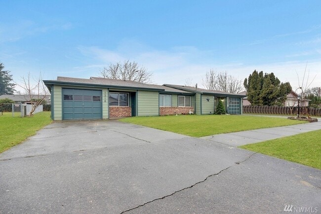 property at 1320-1320 12th Ave NW