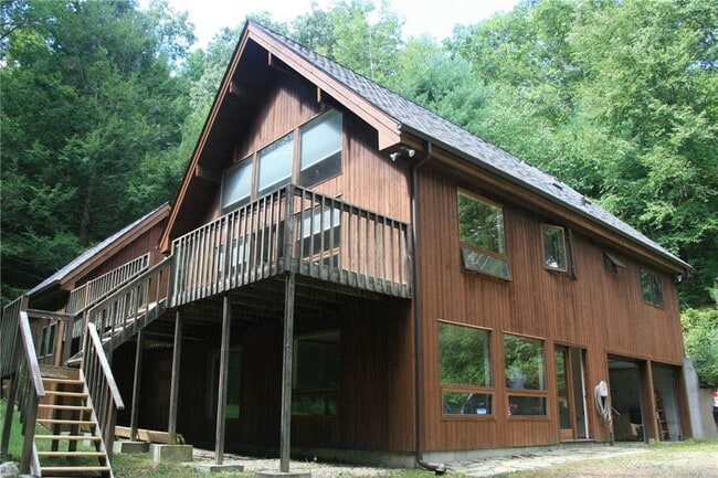 225 Brigham Tavern Rd in Coventry, CT - Building Photo - Building Photo