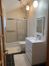 16 Greenbriar Dr in Farmington, CT - Building Photo - Building Photo