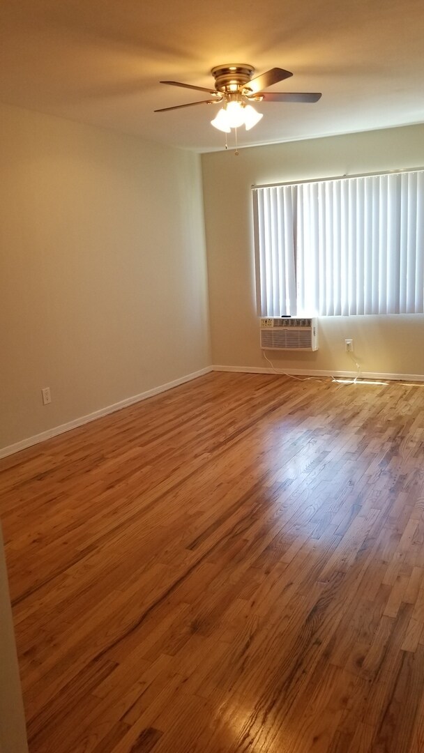 7027 Fulton Ave in Los Angeles, CA - Building Photo - Building Photo
