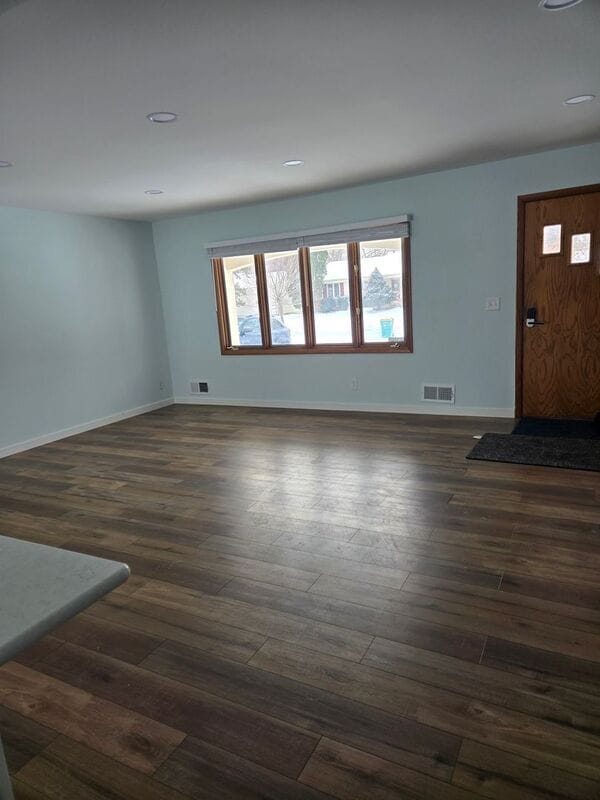 4656 Ensign Ave N in Minneapolis, MN - Building Photo - Building Photo