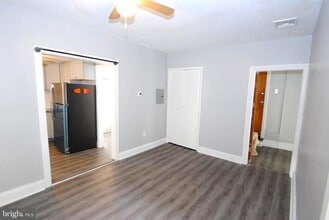 374 Farnsworth Ave in Bordentown, NJ - Building Photo - Building Photo