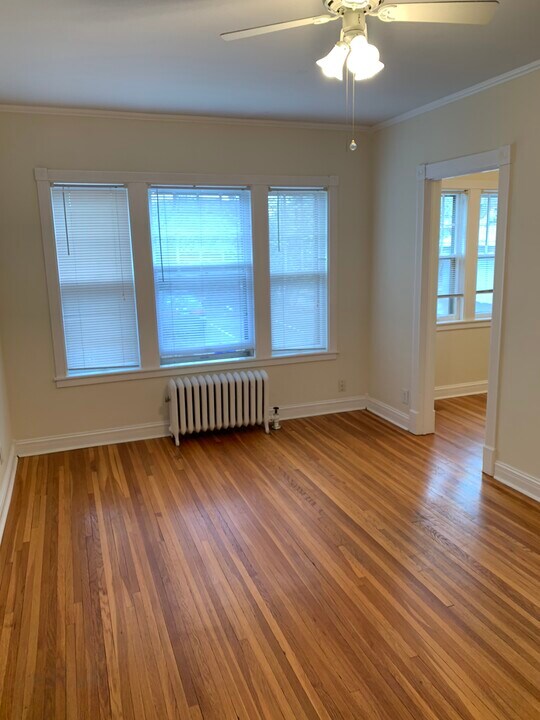 183 S Chatsworth St in St. Paul, MN - Building Photo