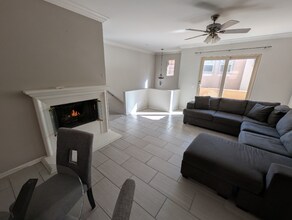 2702 Escala Cir in San Diego, CA - Foto de edificio - Building Photo