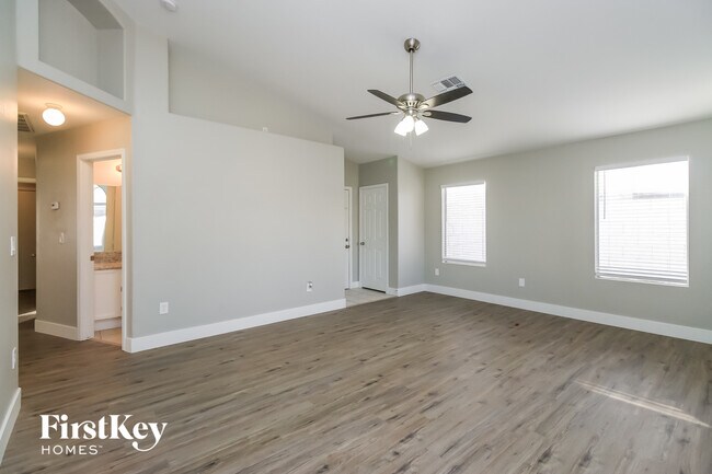 812 E Morelos St in Chandler, AZ - Foto de edificio - Building Photo