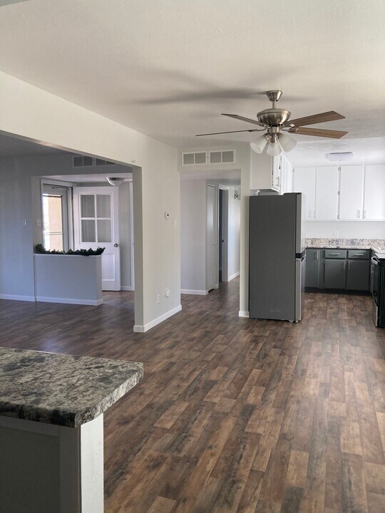 3109 N Sunset Ave in Farmington, NM - Building Photo