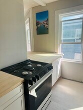 127 King St, Unit 3 in Boston, MA - Foto de edificio - Building Photo