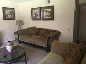 400 N Sunrise Way, Unit 169 in Palm Springs, CA - Building Photo