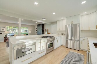 3551 S Grape St in Denver, CO - Building Photo - Building Photo
