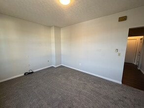 731 Main St in Dickson City, PA - Building Photo - Building Photo