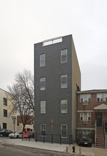 567 Evergreen Ave in Brooklyn, NY - Building Photo - Building Photo