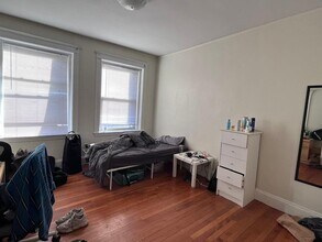187 Winthrop Rd, Unit 2 in Brookline, MA - Foto de edificio - Building Photo