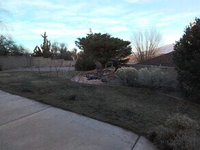 4819 Summerlin Rd NW in Albuquerque, NM - Building Photo - Building Photo