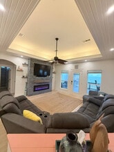 986 Dolly St in Port Bolivar, TX - Building Photo - Building Photo