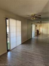 6687 W Tropicana Ave in Las Vegas, NV - Building Photo - Building Photo